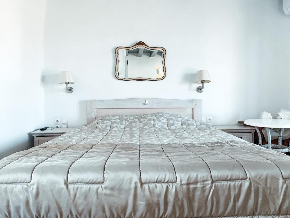 Mykonian Spirit Downtown Townhouse Apartment *